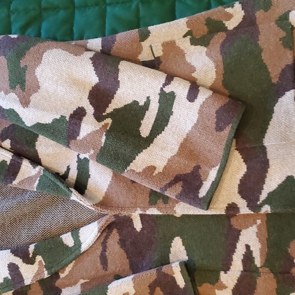 Sophie Open Front Camo Blazer - Picture 3 of 6